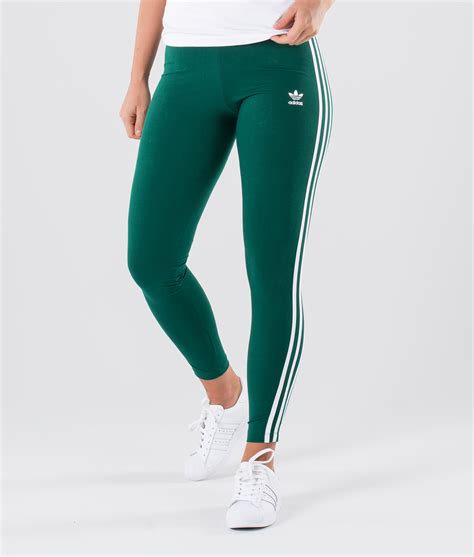 marokkaanse meid met adidas legging|adidas green leggings.